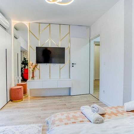 Hi Apartment Bucureşti Exterior foto